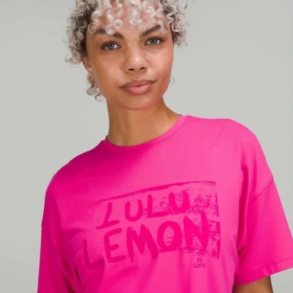 Lululemon abrasion resistant crop tee - Picture 2 of 7